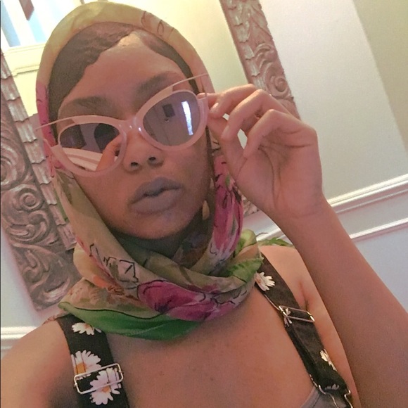 ❀︎𖣔❀︎Vintage CatEye Classy Shades - Picture 3 of 6